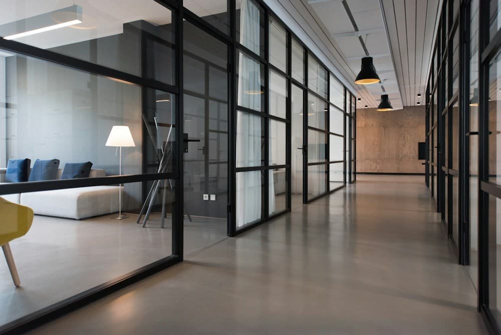 Office & commercial cleaning